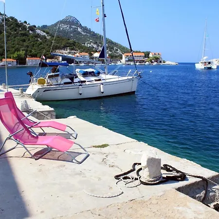 Apartments By The Sea Zaklopatica, Lastovo - 8347 *