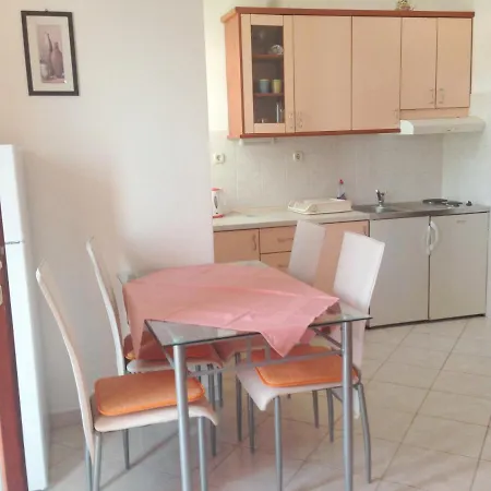 Apartments By The Sea Zaklopatica, Lastovo - 8347 Апартаменты Lastovo